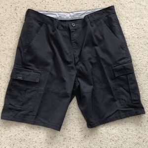 Wrangler Cargo Shorts, 38W, 9L, Grey